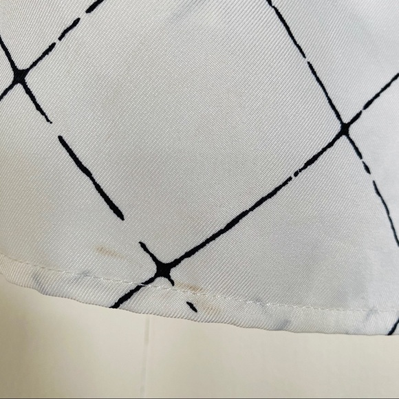 B&W Tank - Picture 6 of 7